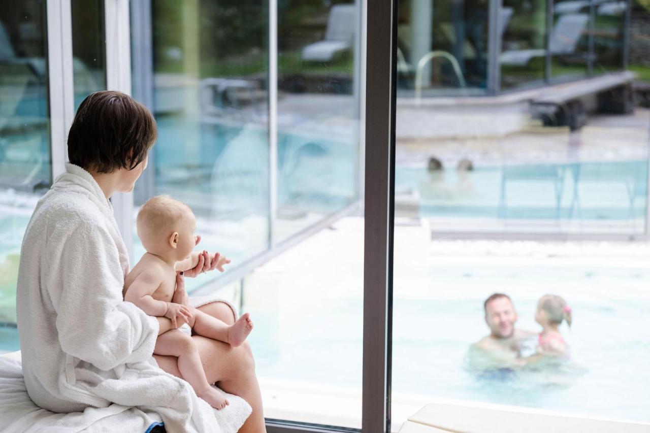 Alpholiday Dolomiti Wellness & Family Hotel Dimaro Ngoại thất bức ảnh