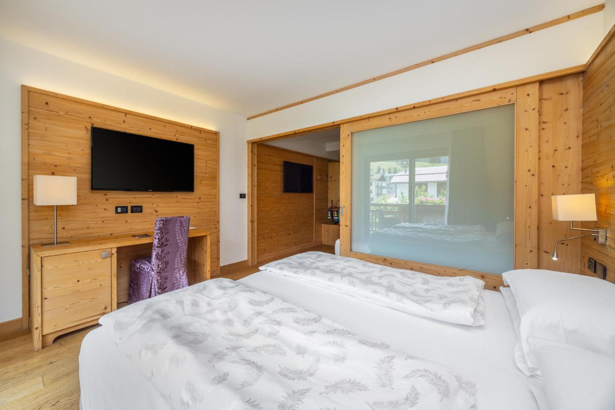 Alpholiday Dolomiti Wellness & Family Hotel Dimaro Phòng bức ảnh